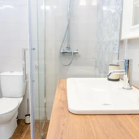 아파트 And Comfy 2bdr Near Parliament *